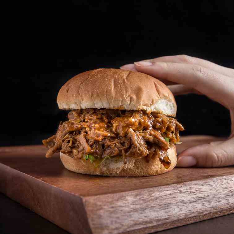 How to Make BBQ Pulled Pork Recipe