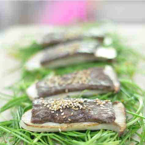 Korean Hanwoo Steak on Island Greens