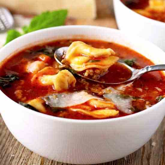 Italian Tomato Tortellini Soup