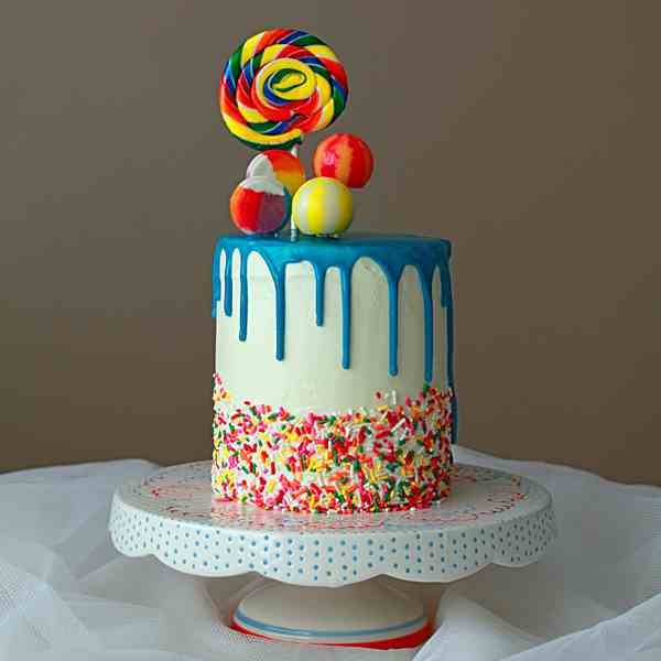 Birthday lollipop cake