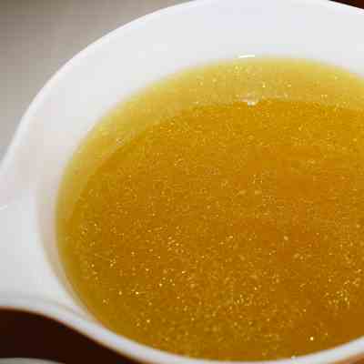 Making Chicken Stock with Less Fat