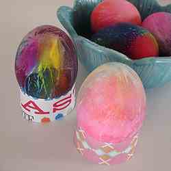 How to Make Tie Dye Easter Eggs
