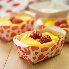Pineapple strawberry muffins