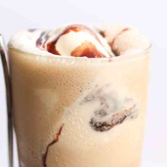 Easy Creamy Cold Coffee with Ice Cream