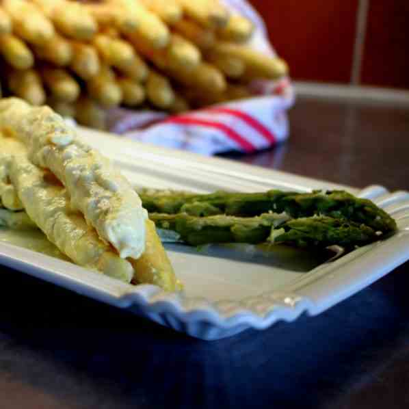 White and green Asparagus