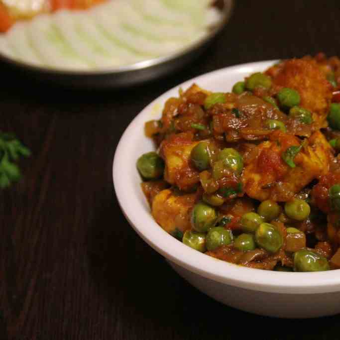 Mutter Paneer curry