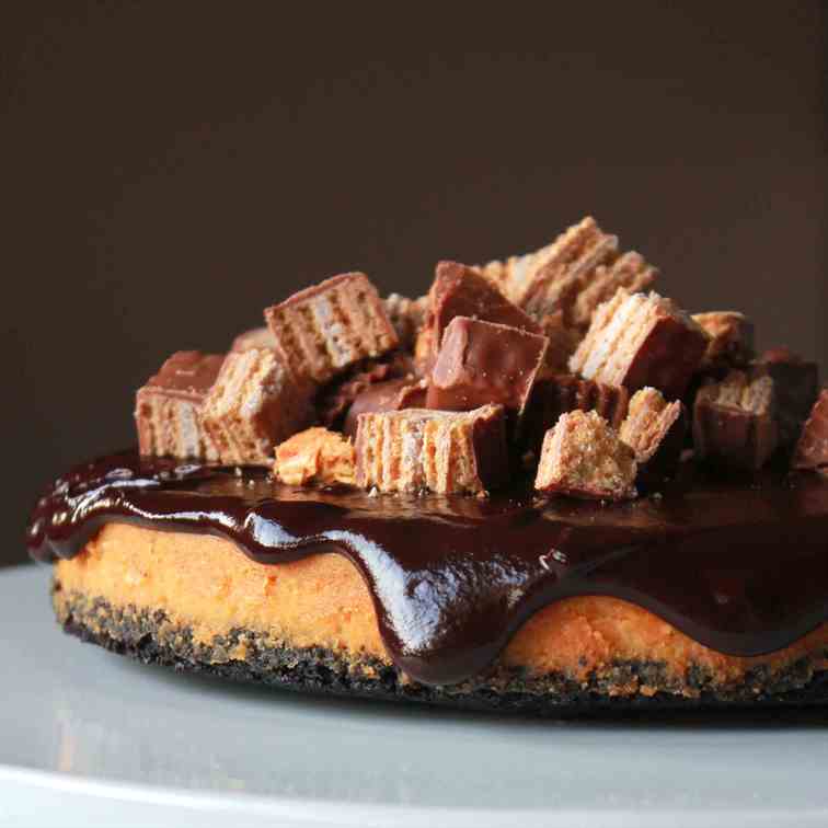 Peanut Butter Cheesecake with Oreo Curst