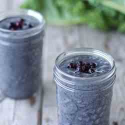 Blueberry-kale breakfast smoothie