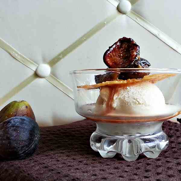 Grilled figs