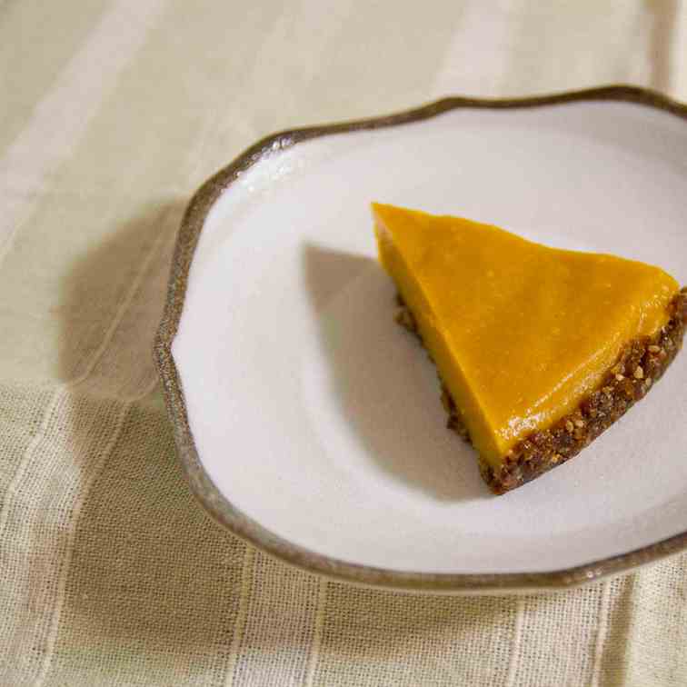 Healthy, Low-fat, Almost Raw Pumpkin Pie