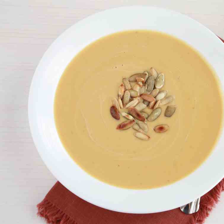 Easy Slow Cooker Butternut Squash Soup