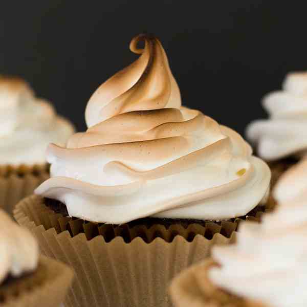 Easy Marshmallow Frosting