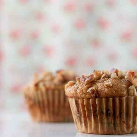 Applesauce Raisin Spelt Muffins