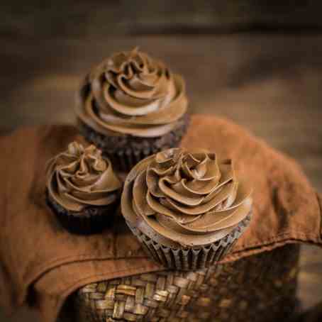 Hazelnut chocolate muffins