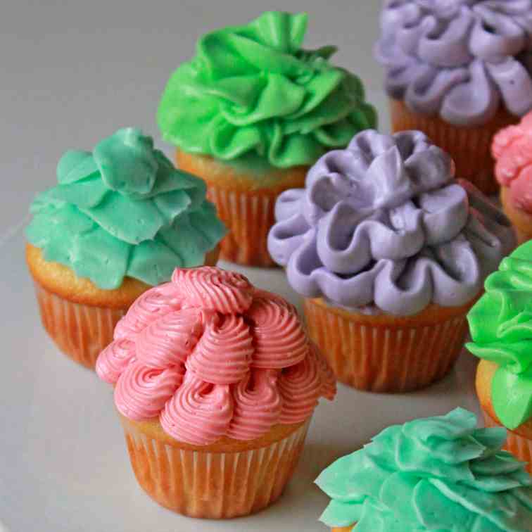 Spring flower mini cupcake