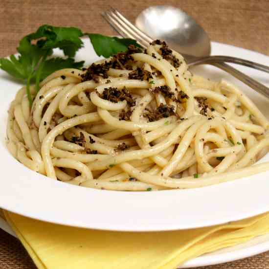 pasta with black truffle sauce
