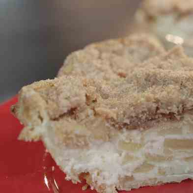 Sour Cream Apple Pie Crumble Recipe
