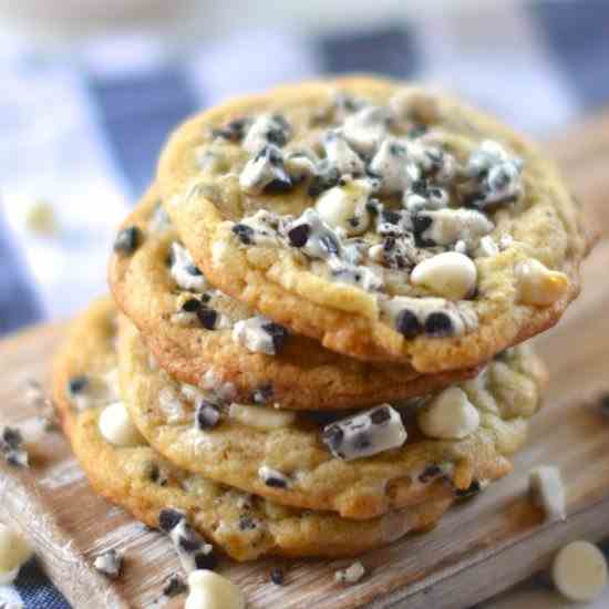 Chunky Cookies and Cream Cookies