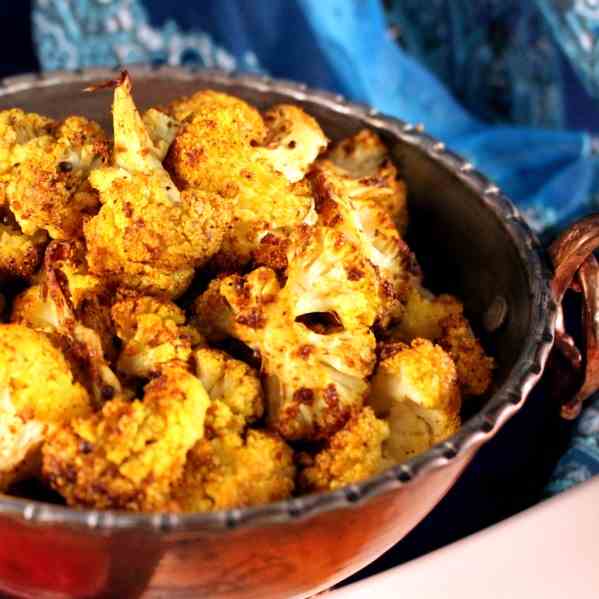 Roasted Cauliflower a Salmon Indian spices
