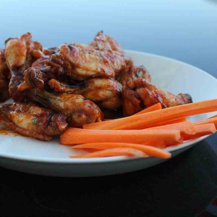 Hot Chicken Wings (with honey-Sriracha)