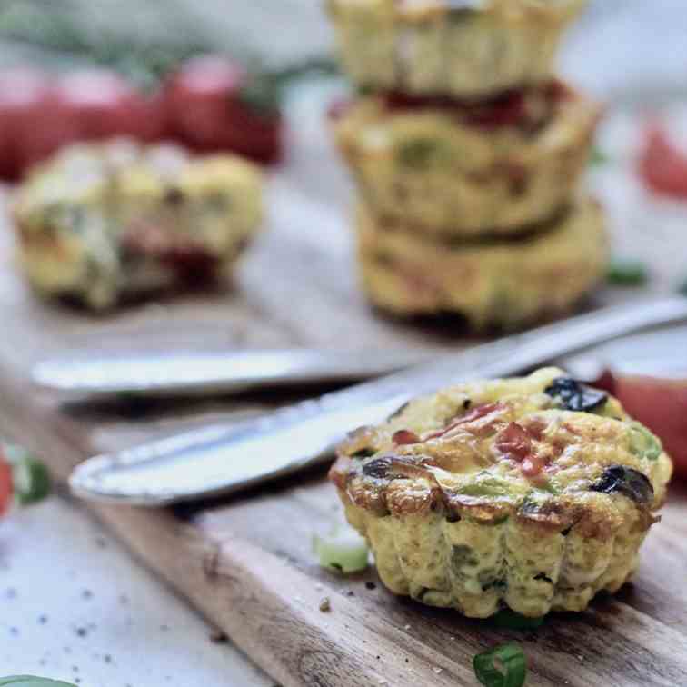 Low-Carb Egg Muffins with Veggies