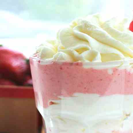 Strawberries - Cream Shake