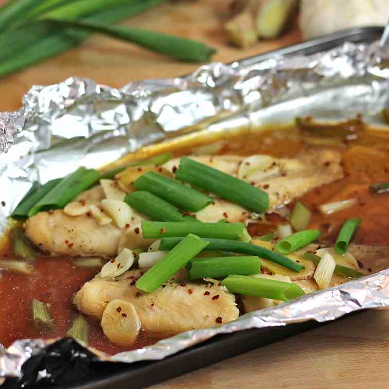 Foil-Baked Fish with Garlic and Ginger 