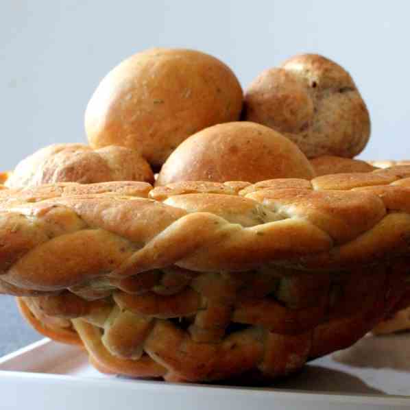 Bread Basket f Focaccia dough w breadrolls