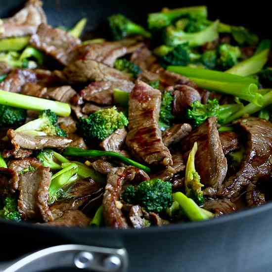 Chinese Beef & Broccoli Stir-Fry