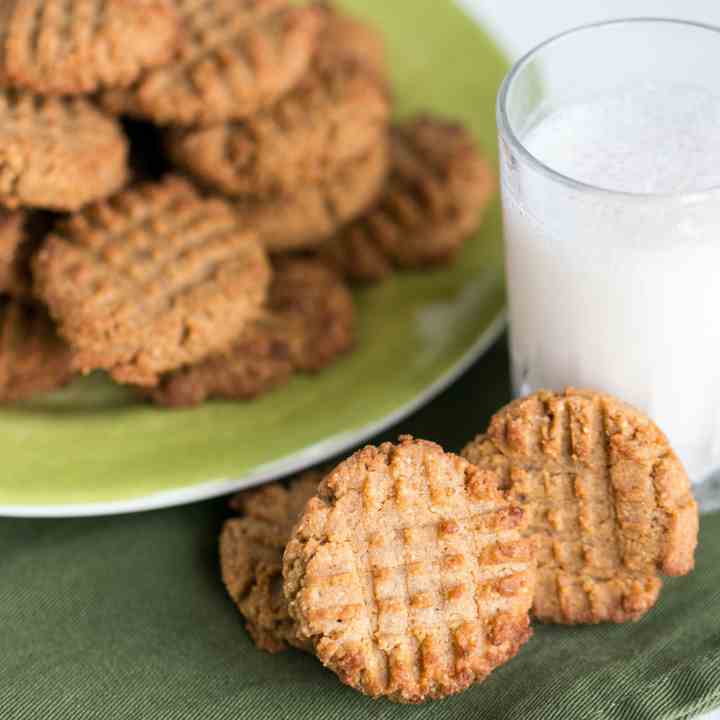 Low Carb Peanut Butter Cookies