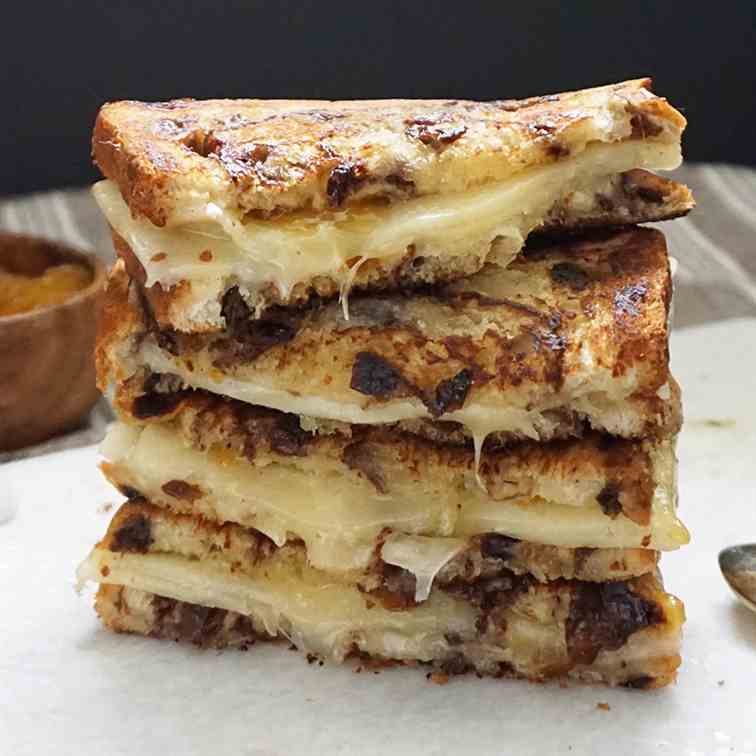 Apricot cheddar grilled cheese