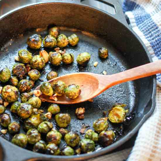 Roasted Brussels Sprouts with Balsamic Cre