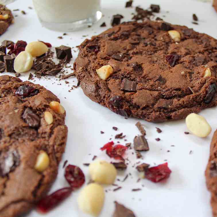 Cranberry & Macadamia Chocolate Cookies