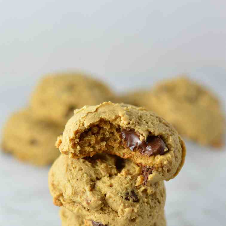 Date Chocolate Chip Cookies