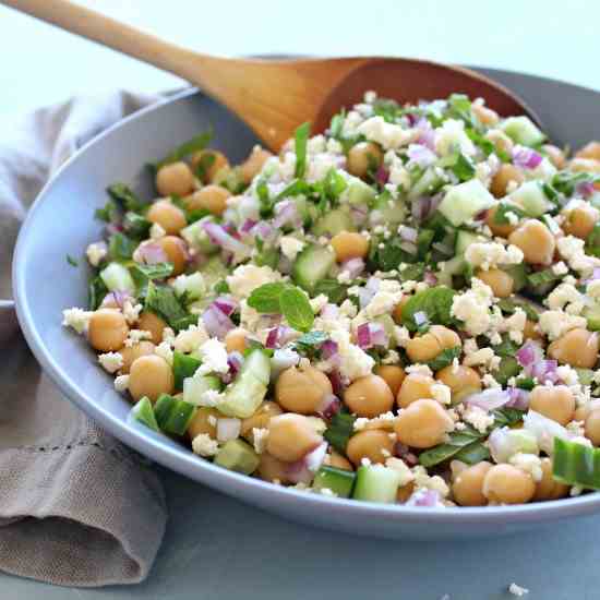  Clean Eating Cucumber Mint Chickpea Salad