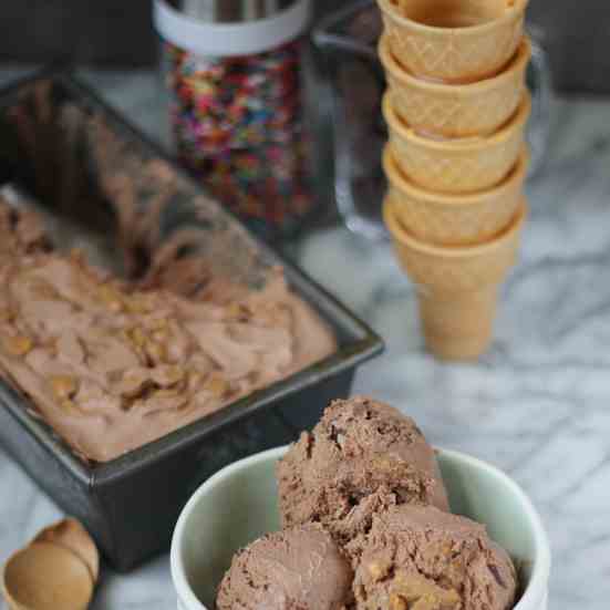 No-Churn Chocolate PB Ice Cream