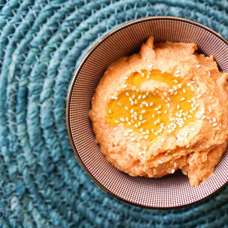 Homemade Hummus With Red Pepper Recipe