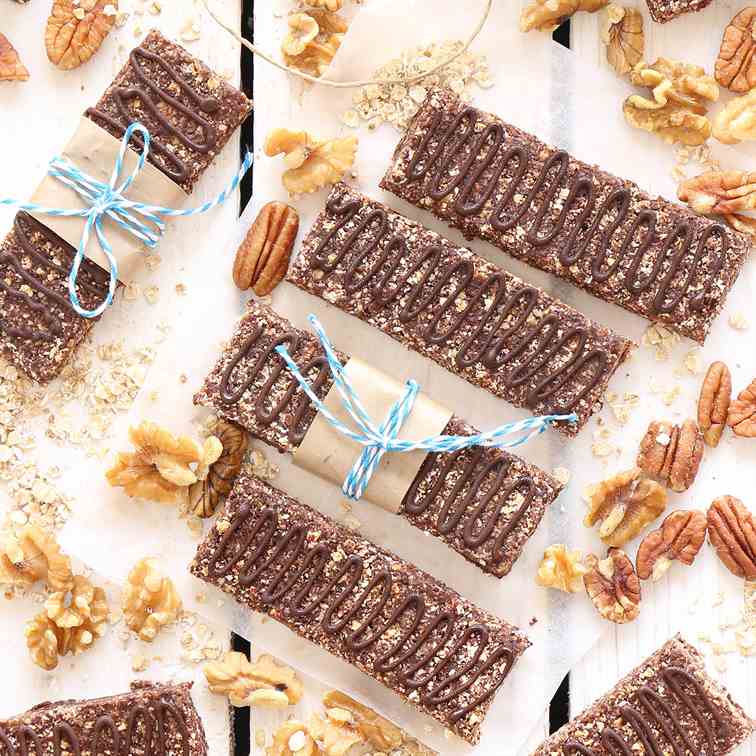 Homemade Protein Bars with Oatmeal
