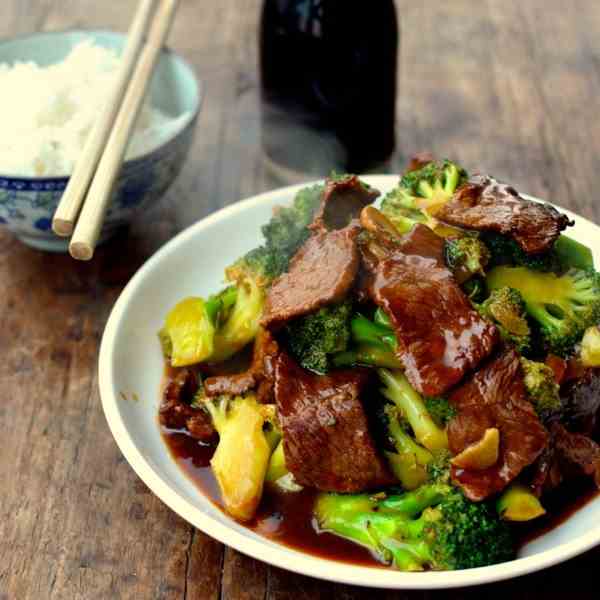 BEEF WITH BROCCOLI