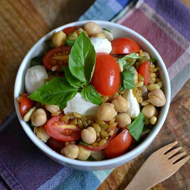 Tomato, Basil, Mozzarella Freekeh Salad
