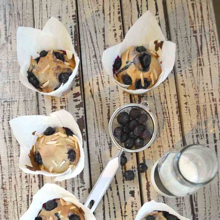 Sugar free blueberry almond muffins