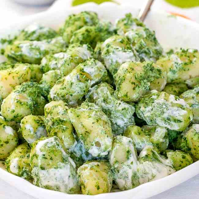 Gnocchi with lemon and parsley sauce
