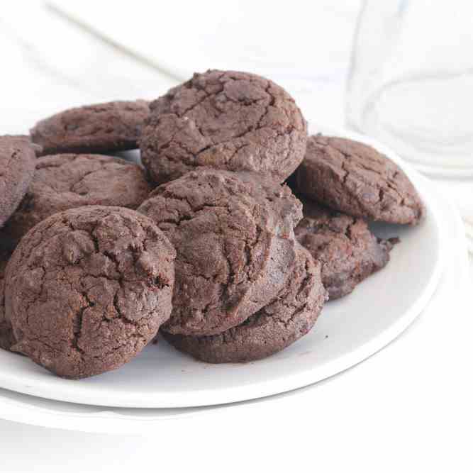 Perfect Chocolate Fudge Cookies