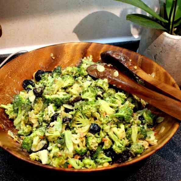 African Broccoli Salad