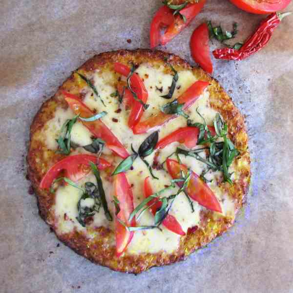 Low-calorie Cauliflower crust Pizza