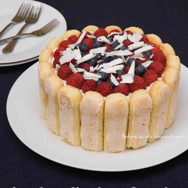 Mixed Berry&White Chocolate Tiramisu Cake