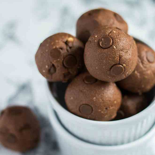 No-Bake Nutella Protein Balls