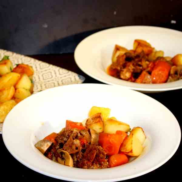 Slow Cooker Oxtail