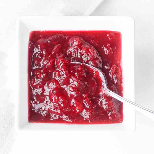 Easy Make-Ahead Cranberry Sauce
