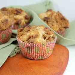 Southern Peach Muffins with Pecan Topping